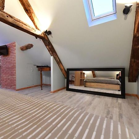 شقة Loft Sous Les Combles - Loft Under The Rafter روديه المظهر الخارجي الصورة